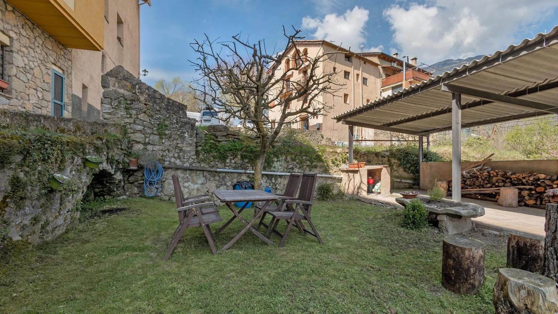 El Portal Apartment Sant Llorenc de Morunys 0*,  Spain