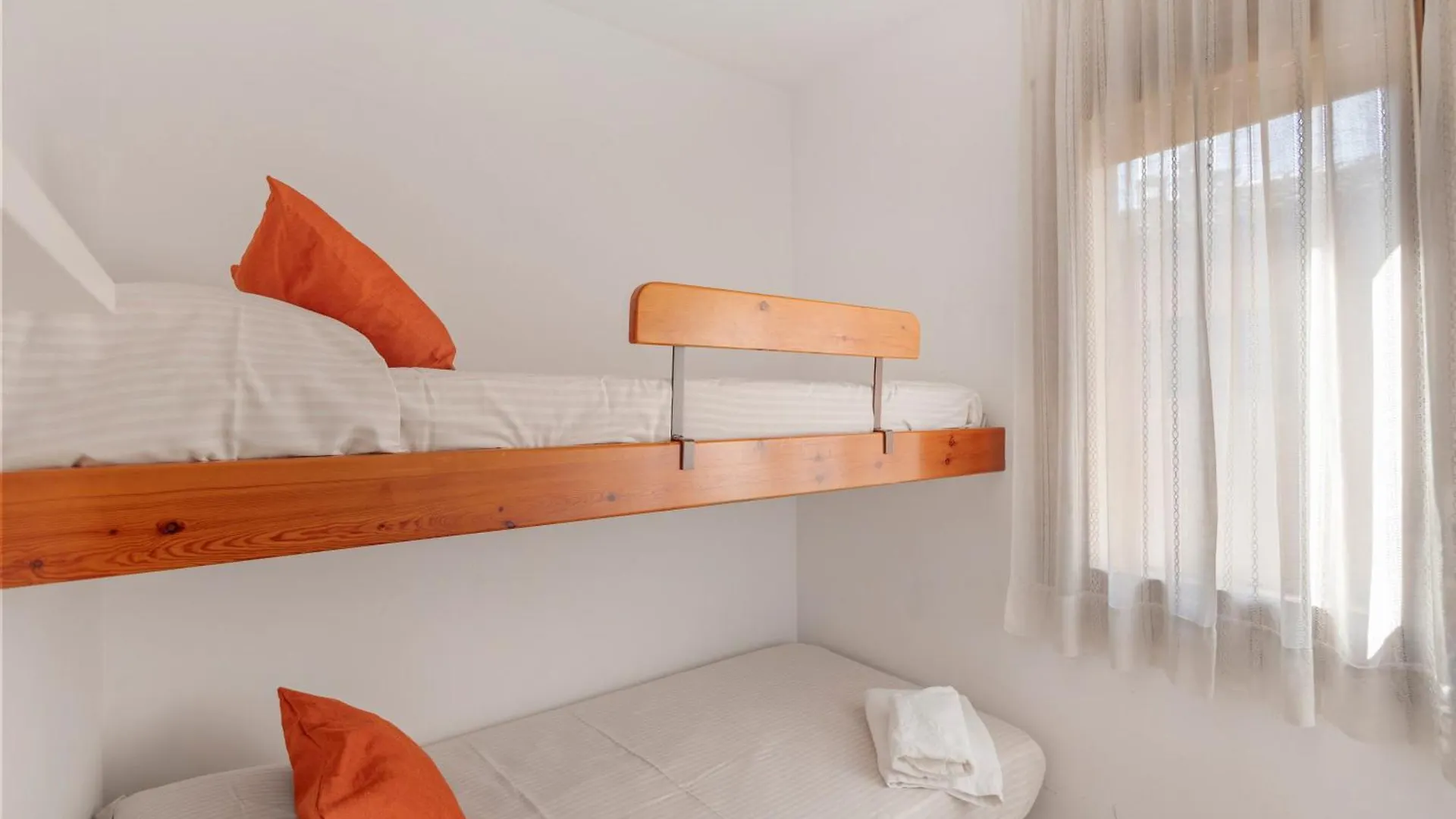 El Portal Apartment Sant Llorenc de Morunys 0*,  Spain